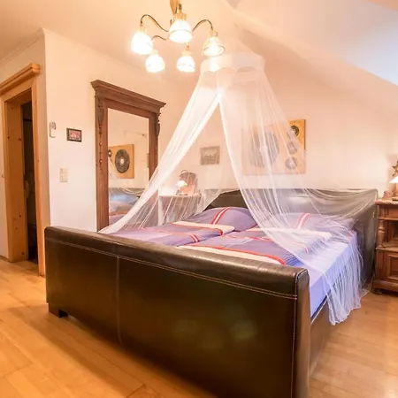 Weingut Burger Konukevi